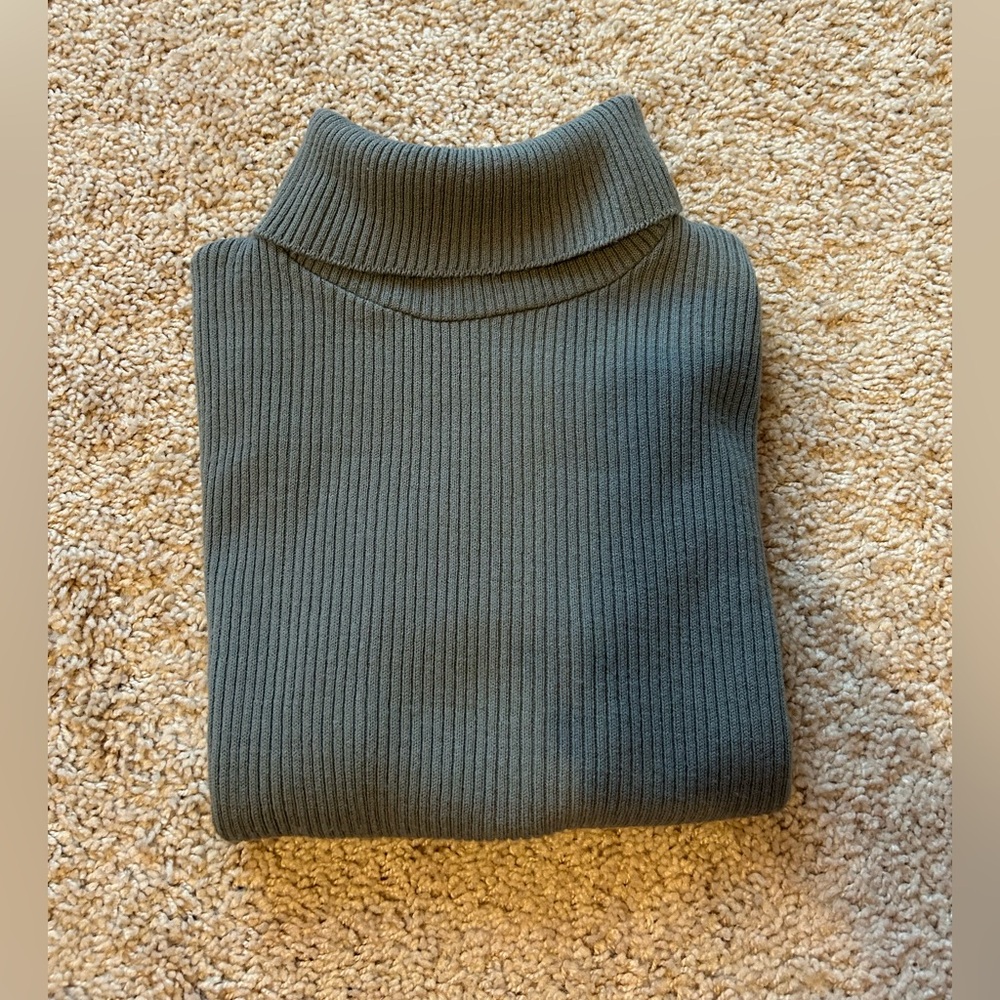 FREE WITH ANY PURCHASE Elegant Charcoal Short Sleeve Turtleneck Sweater
